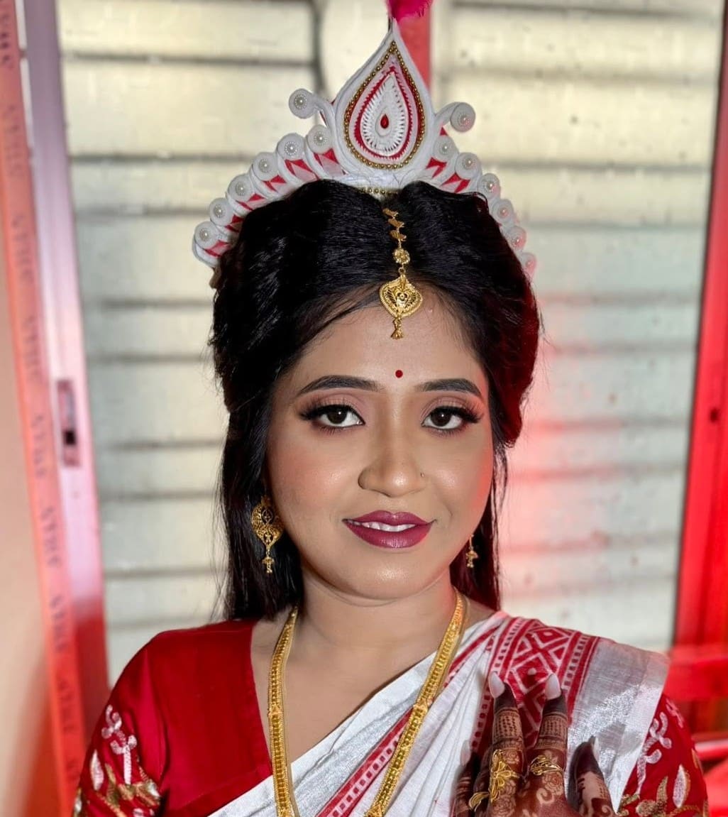 Semi-bridal look for a pre-wedding function